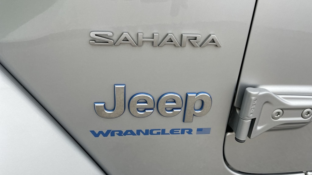 Thumbnail: 2023 Jeep Wrangler - 6