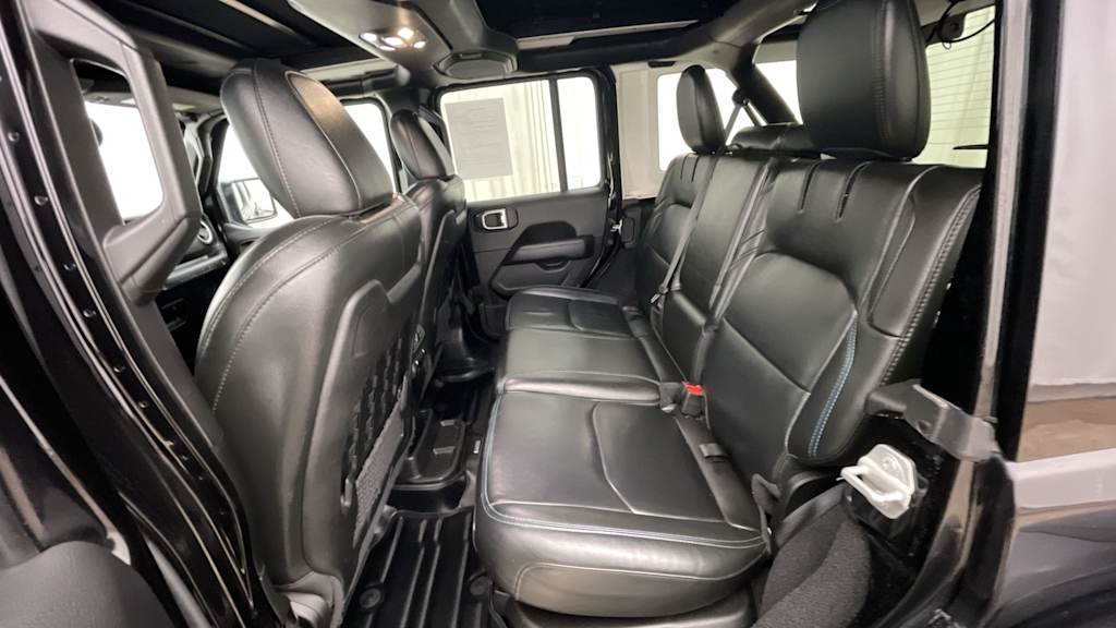 Thumbnail: 2022 Jeep Wrangler - 12