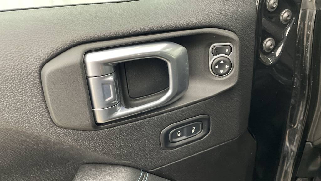 Thumbnail: 2022 Jeep Wrangler - 22