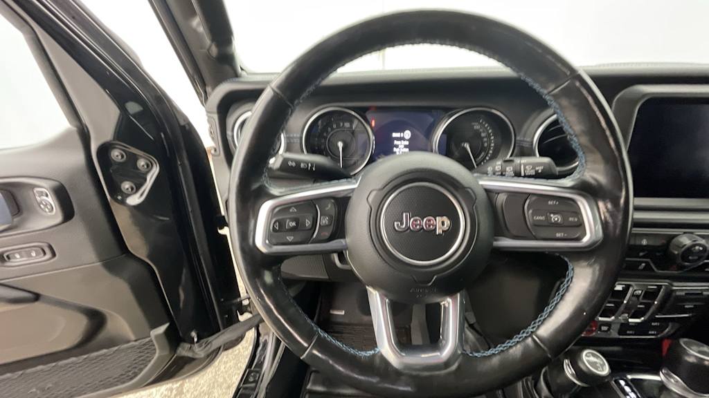Thumbnail: 2022 Jeep Wrangler - 14