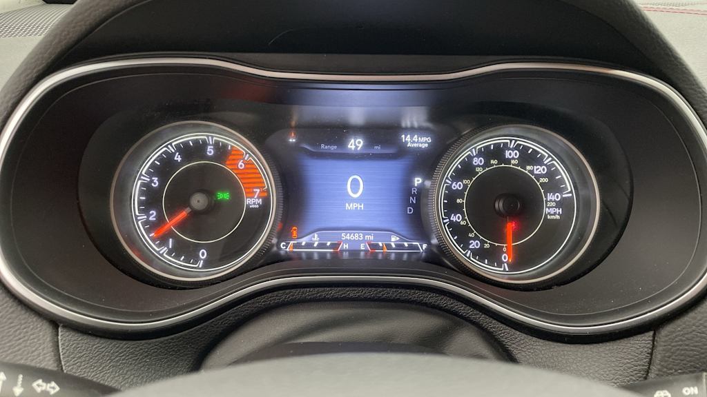 Thumbnail: 2019 Jeep Cherokee - 16