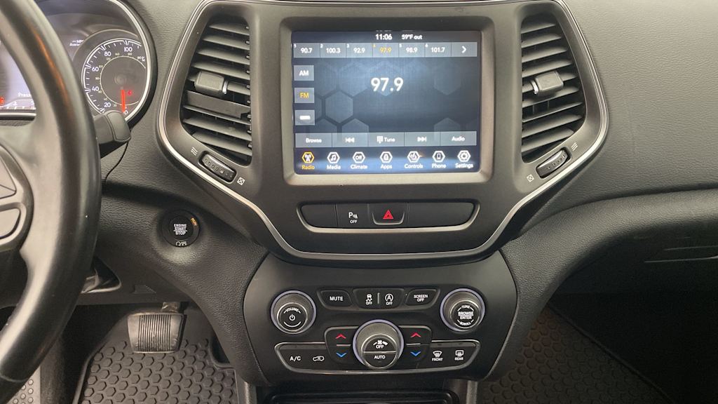 Thumbnail: 2019 Jeep Cherokee - 26