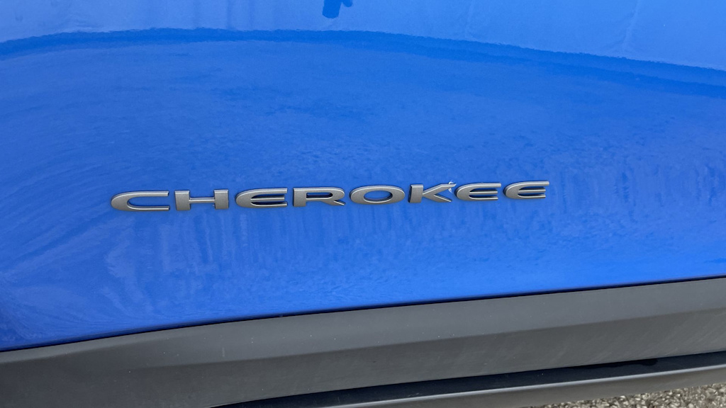 Thumbnail: 2019 Jeep Cherokee - 37