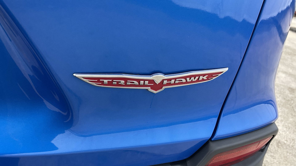 Thumbnail: 2019 Jeep Cherokee - 6