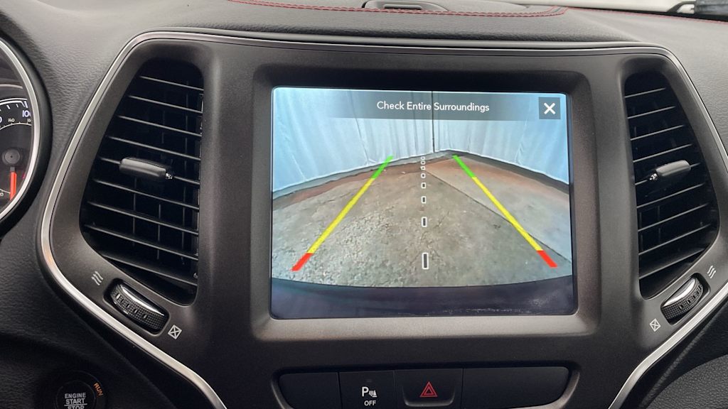 Thumbnail: 2020 Jeep Cherokee - 20