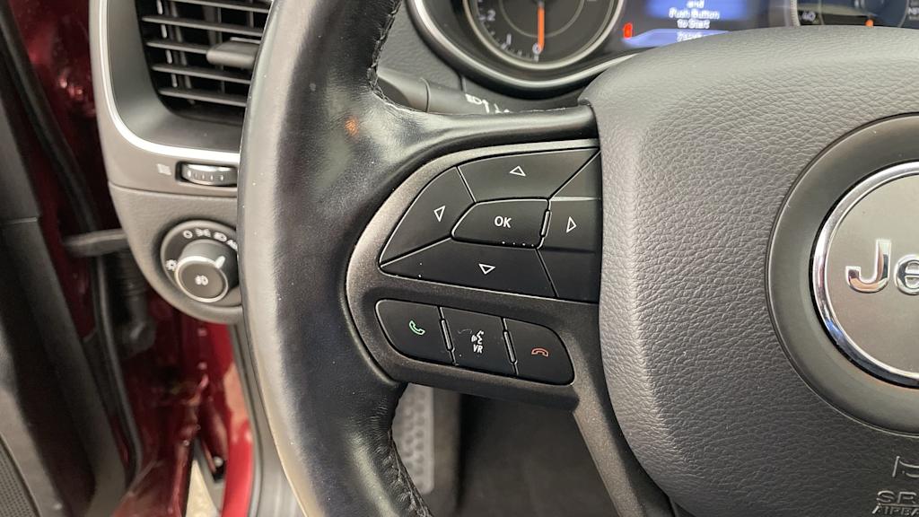 Thumbnail: 2020 Jeep Cherokee - 26