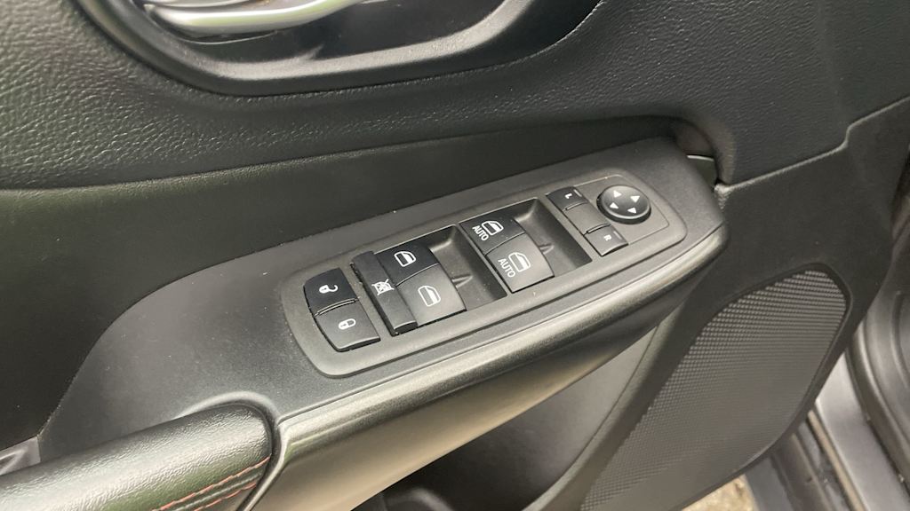 Thumbnail: 2022 Jeep Cherokee - 20