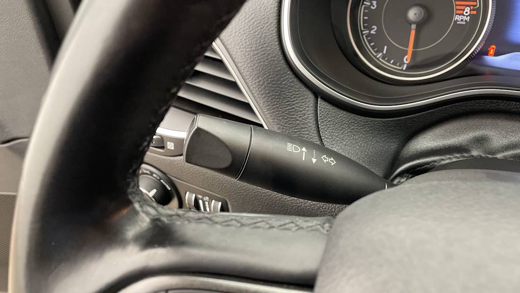 Thumbnail: 2020 Jeep Cherokee - 15