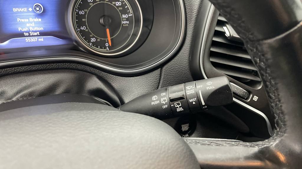 Thumbnail: 2020 Jeep Cherokee - 25