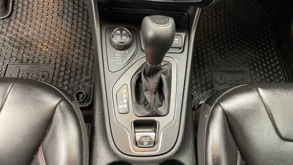 Thumbnail: 2020 Jeep Cherokee - 29