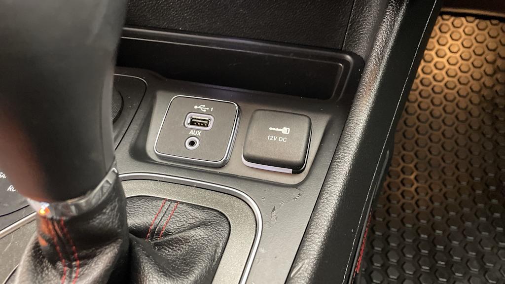 Thumbnail: 2020 Jeep Cherokee - 28