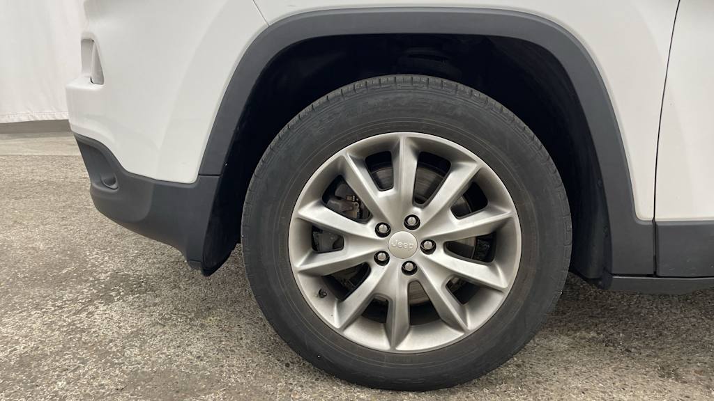 Thumbnail: 2018 Jeep Cherokee - 7