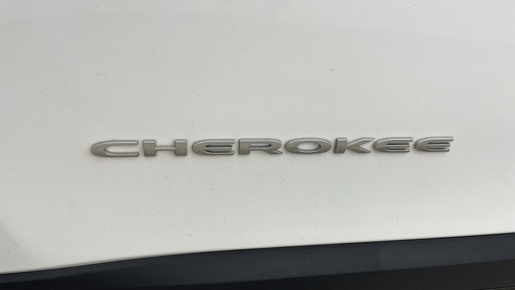 Thumbnail: 2018 Jeep Cherokee - 40