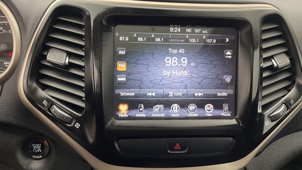 Thumbnail: 2015 Jeep Cherokee - 30