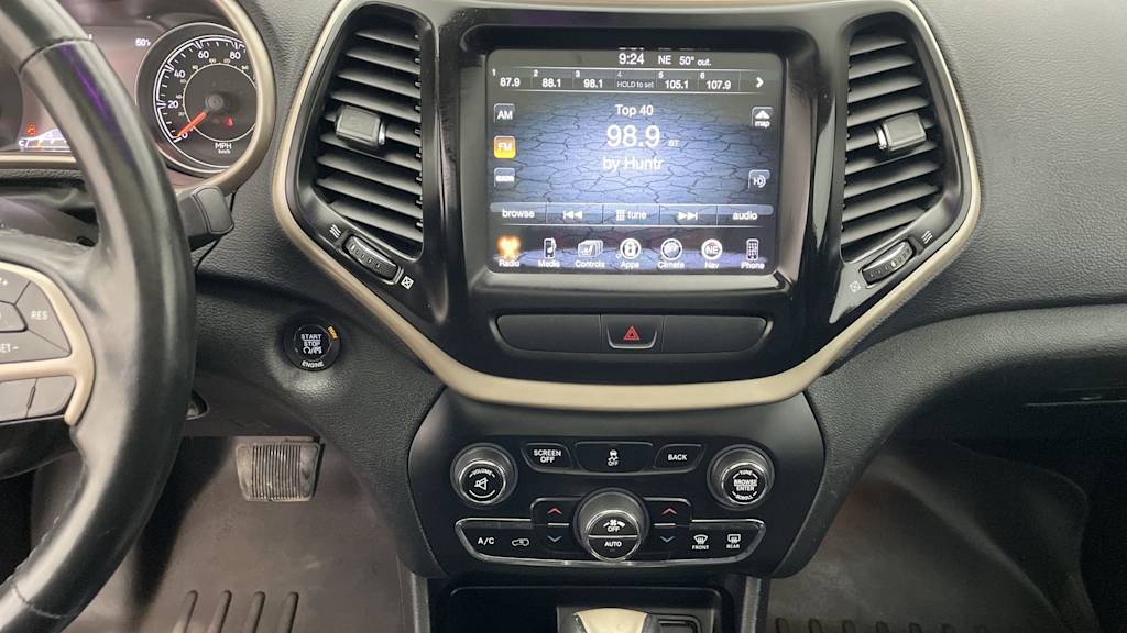 Thumbnail: 2015 Jeep Cherokee - 29