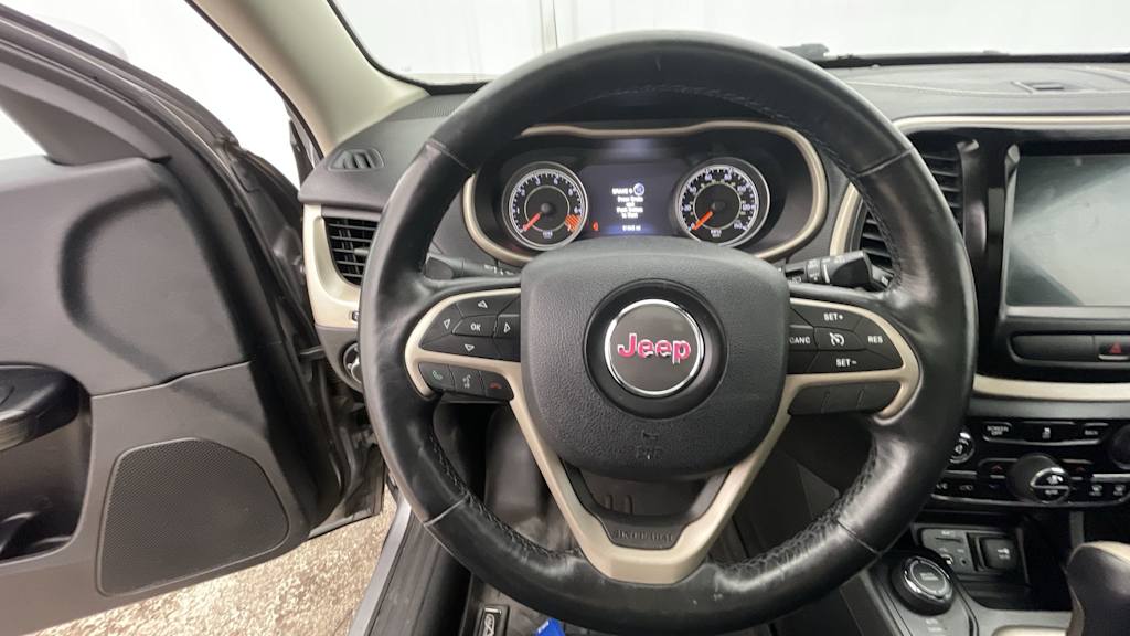 Thumbnail: 2015 Jeep Cherokee - 13