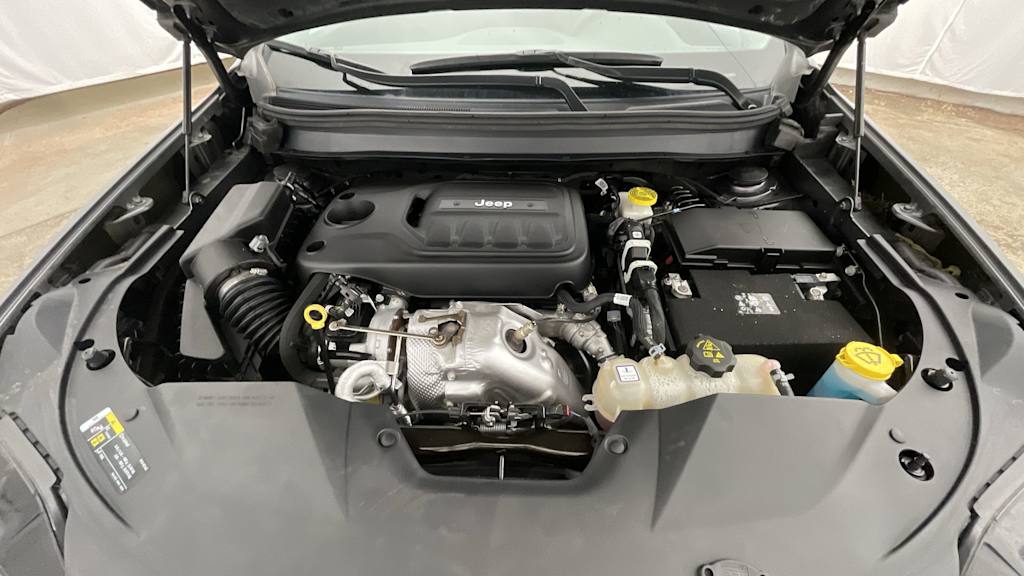 Thumbnail: 2022 Jeep Cherokee - 8