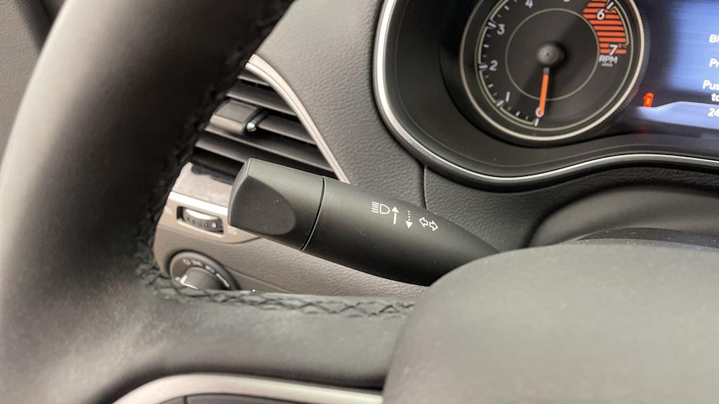 Thumbnail: 2022 Jeep Cherokee - 14