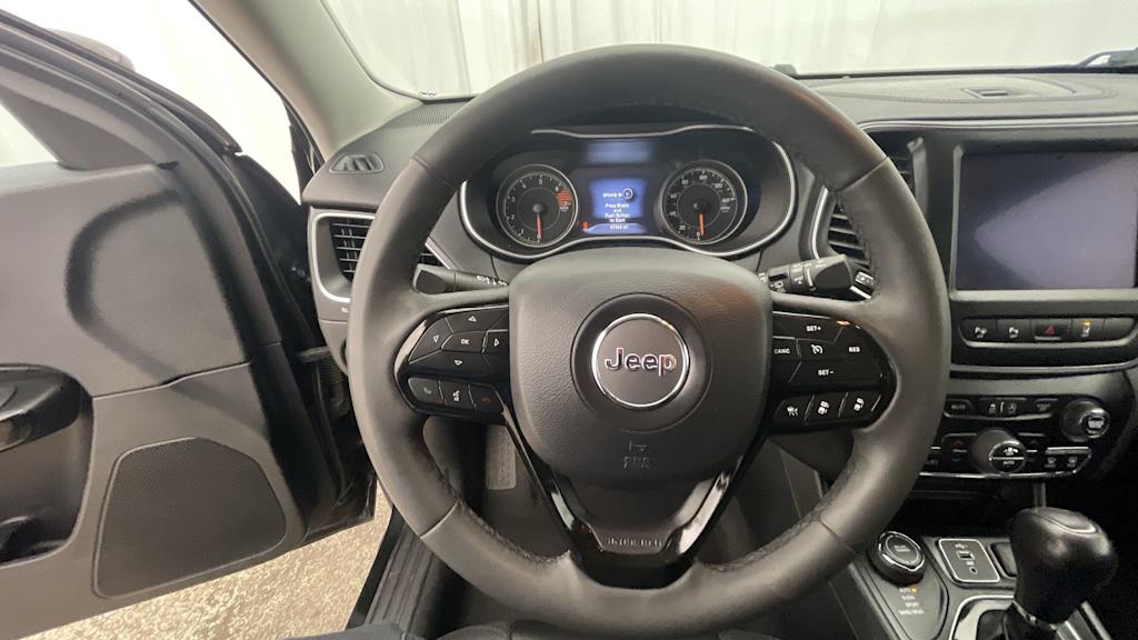 Thumbnail: 2023 Jeep Cherokee - 13