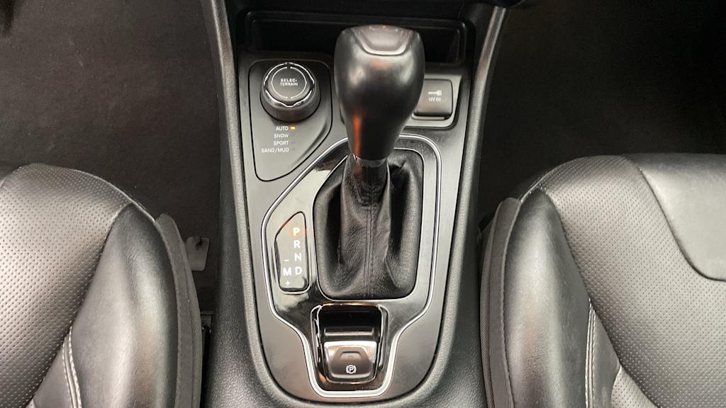 Thumbnail: 2023 Jeep Cherokee - 30