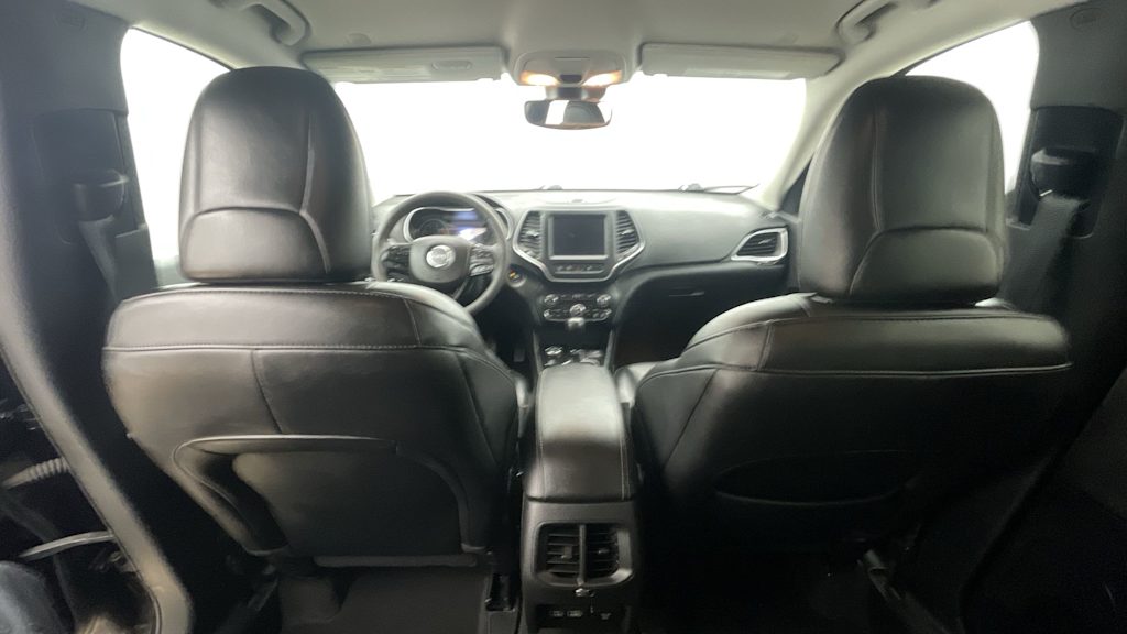 Thumbnail: 2023 Jeep Cherokee - 9