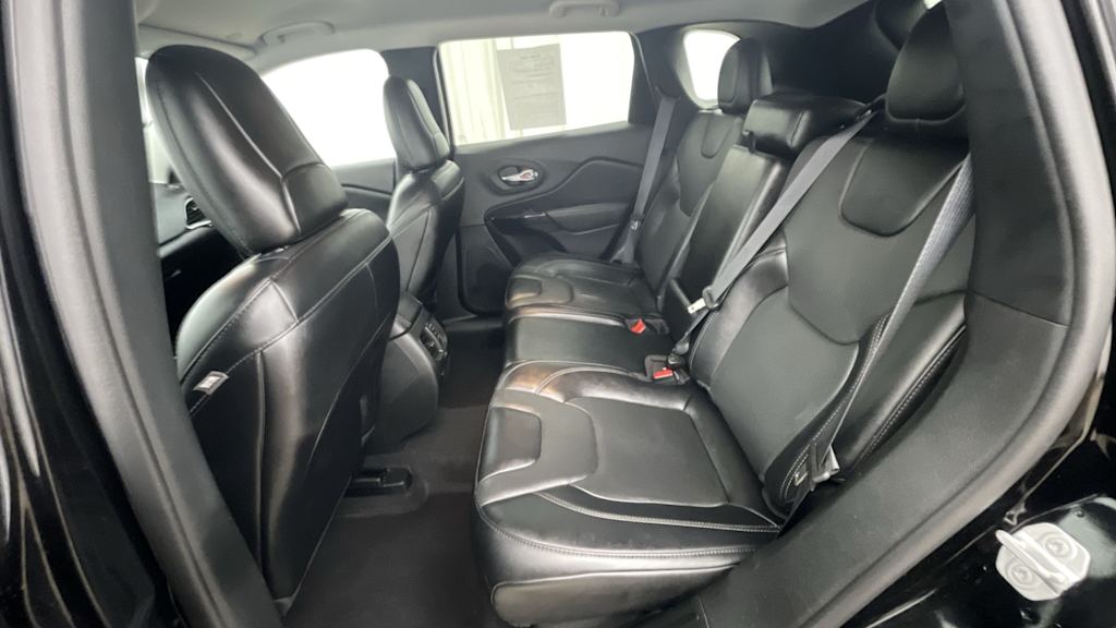 Thumbnail: 2023 Jeep Cherokee - 12