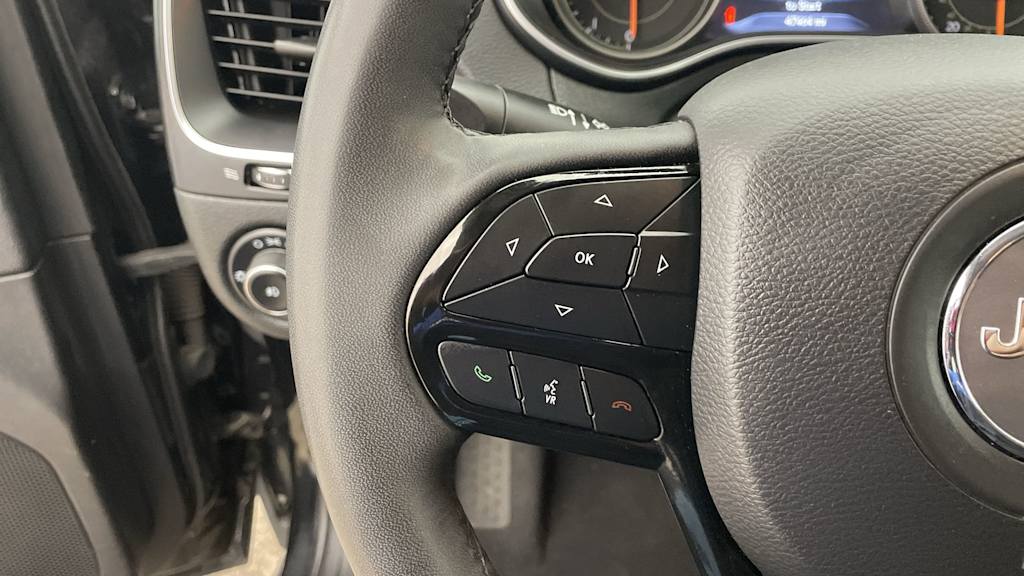 Thumbnail: 2023 Jeep Cherokee - 24