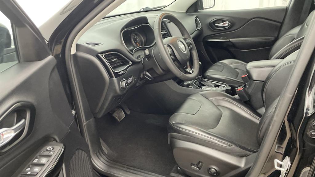 Thumbnail: 2023 Jeep Cherokee - 10