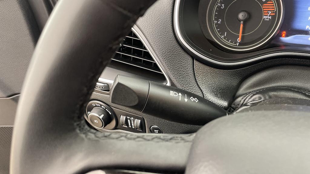 Thumbnail: 2023 Jeep Cherokee - 15