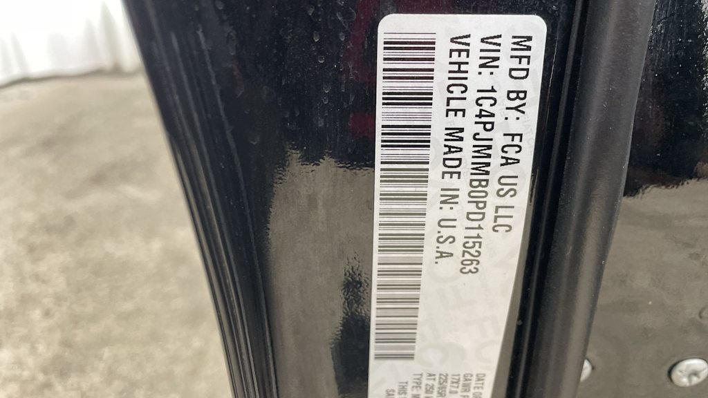 Thumbnail: 2023 Jeep Cherokee - 19