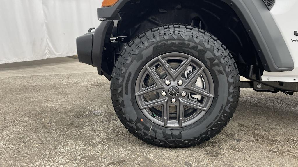 Thumbnail: 2026 Jeep Wrangler - 42