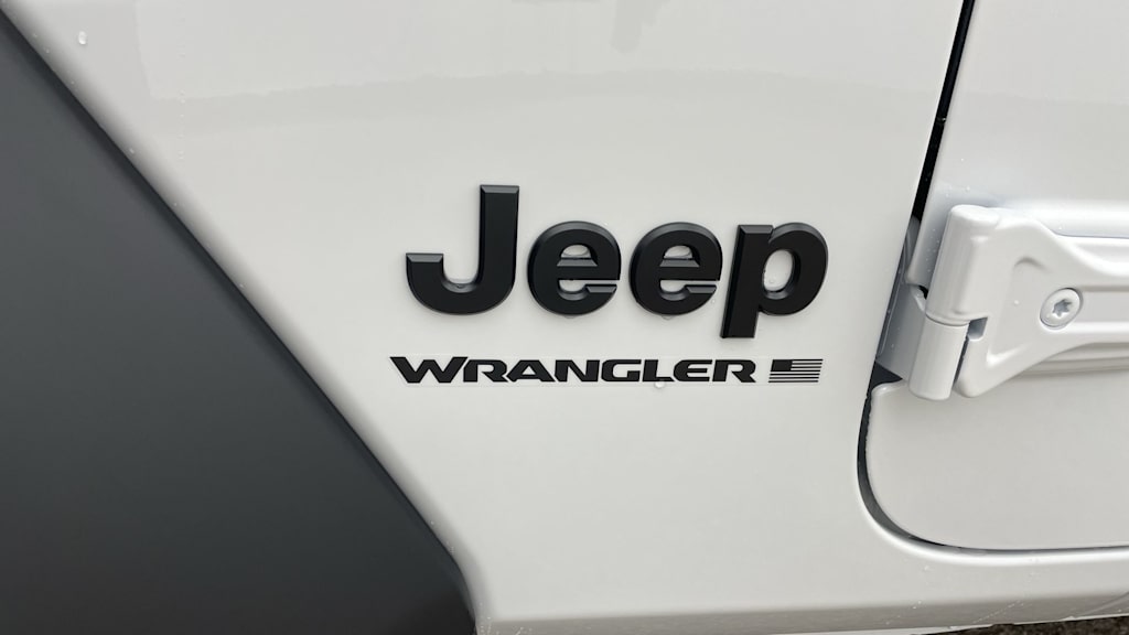 Thumbnail: 2026 Jeep Wrangler - 6