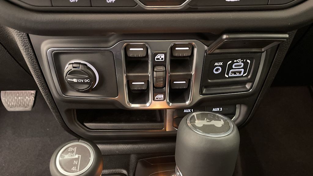 Thumbnail: 2026 Jeep Wrangler - 30