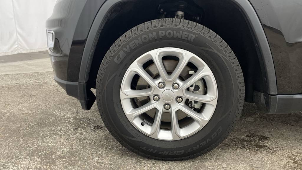Thumbnail: 2021 Jeep Grand Cherokee - 7