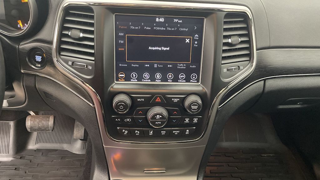 Thumbnail: 2018 Jeep Grand Cherokee - 28