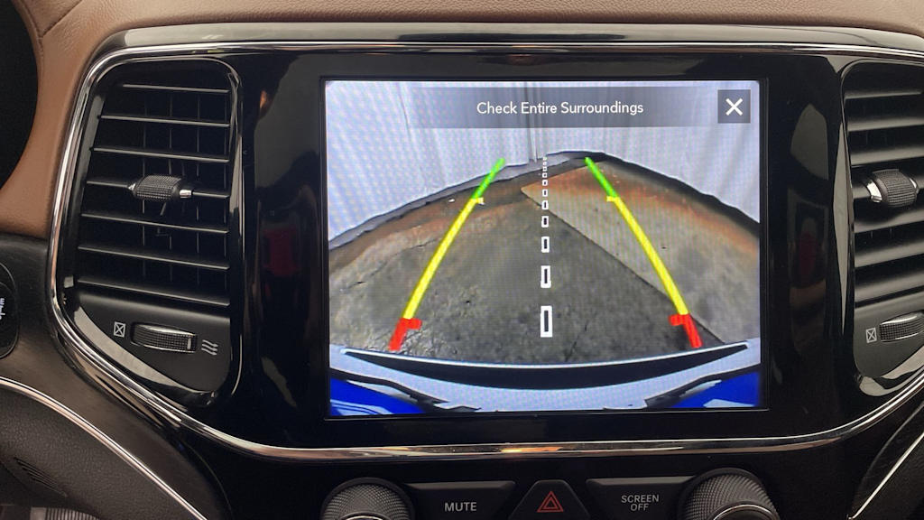Thumbnail: 2020 Jeep Grand Cherokee - 20