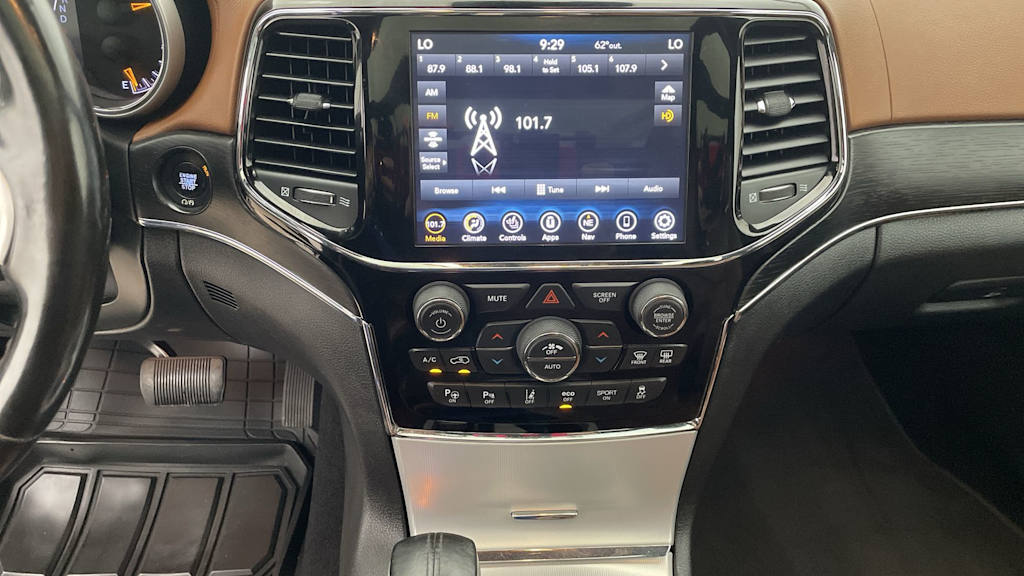 Thumbnail: 2020 Jeep Grand Cherokee - 29