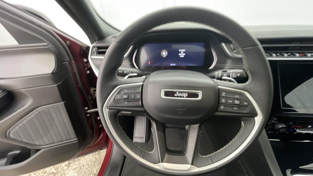 Thumbnail: 2023 Jeep Grand Cherokee - 13