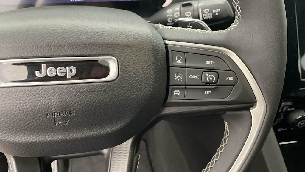 Thumbnail: 2023 Jeep Grand Cherokee - 25