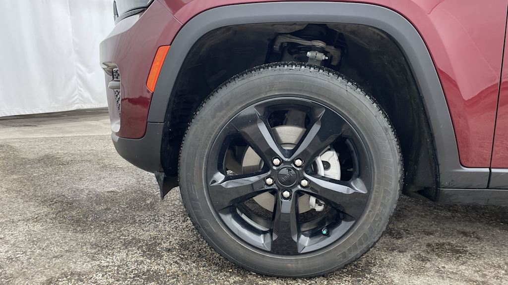 Thumbnail: 2023 Jeep Grand Cherokee - 7