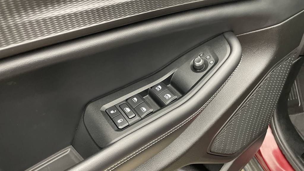 Thumbnail: 2023 Jeep Grand Cherokee - 20