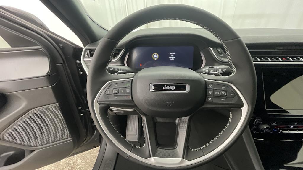 Thumbnail: 2026 Jeep Grand Cherokee - 13