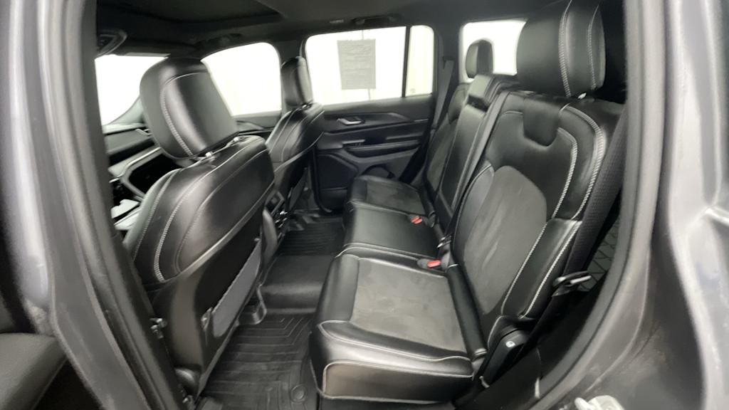 Thumbnail: 2023 Jeep Grand Cherokee - 13