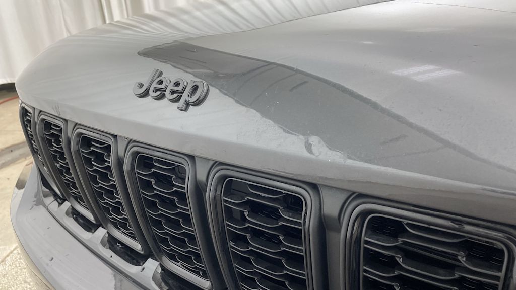 Thumbnail: 2023 Jeep Grand Cherokee - 40