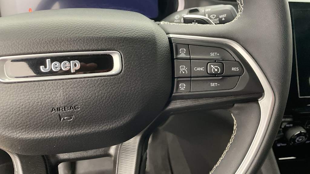 Thumbnail: 2023 Jeep Grand Cherokee - 25