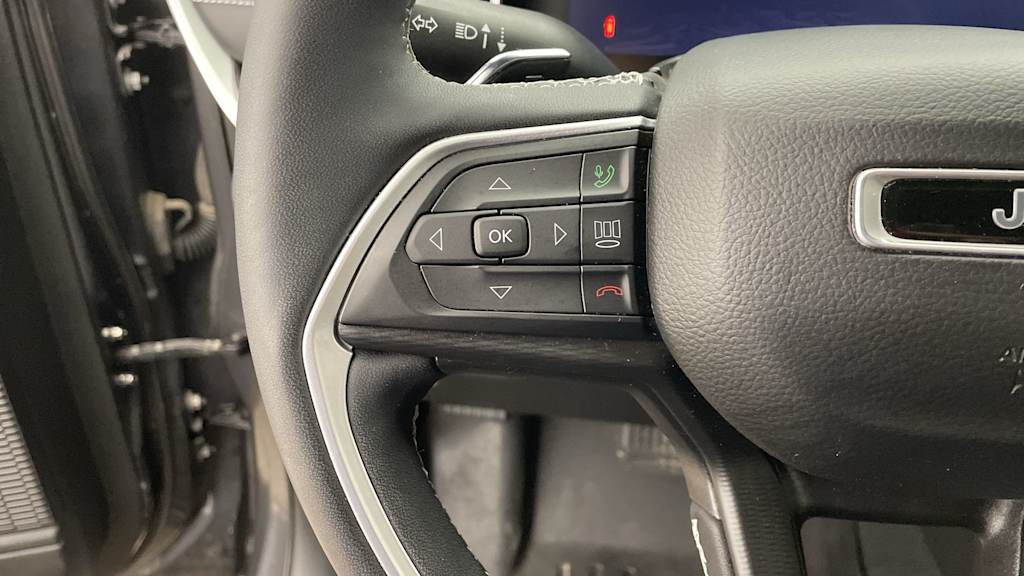 Thumbnail: 2023 Jeep Grand Cherokee - 24