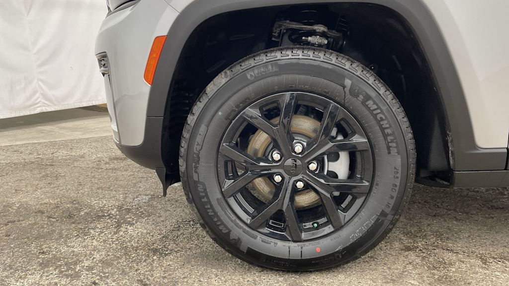 Thumbnail: 2026 Jeep Grand Cherokee - 8