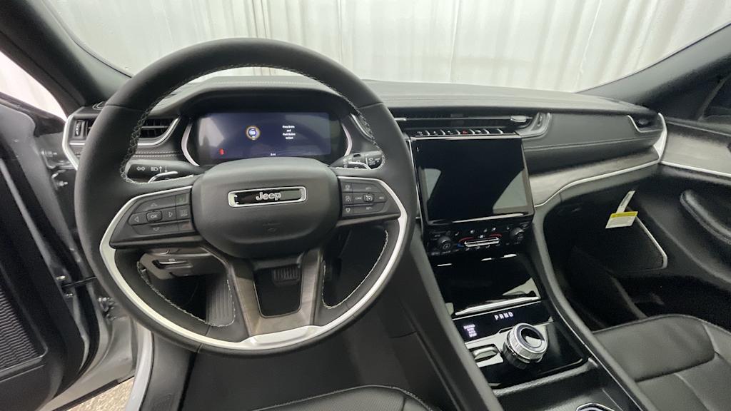 Thumbnail: 2025 Jeep Grand Cherokee - 2