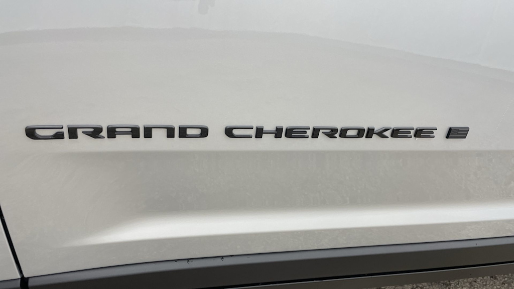 Thumbnail: 2025 Jeep Grand Cherokee - 44