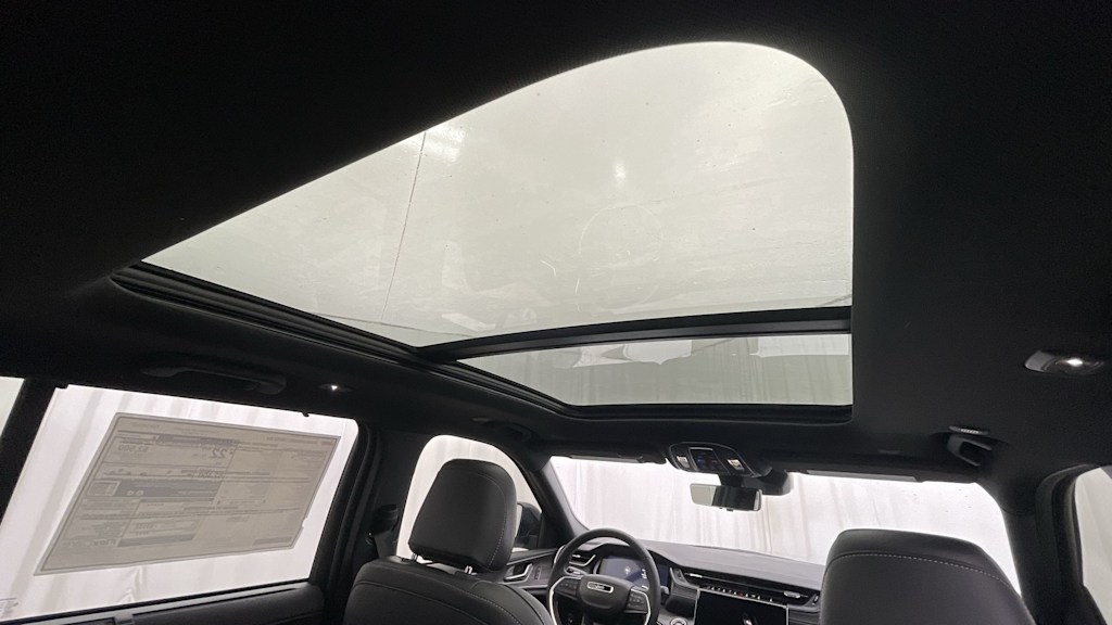 Thumbnail: 2025 Jeep Grand Cherokee - 25